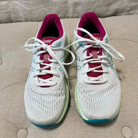 ASICS Running Shoe - Picture 7 of 7